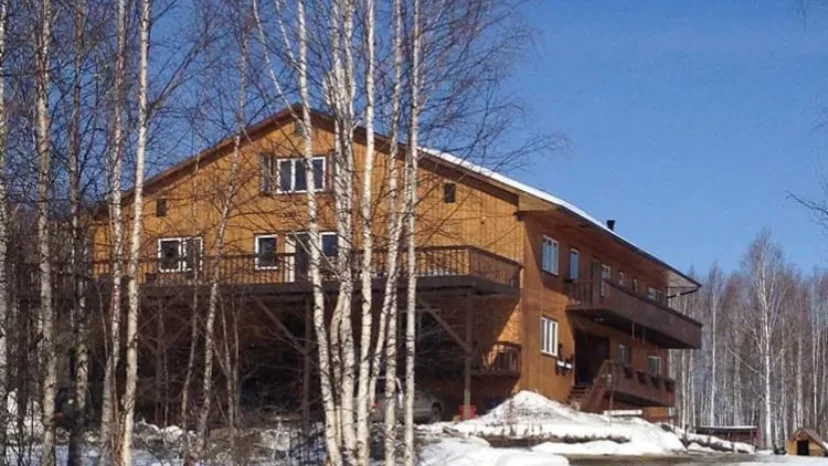 Alaska Grizzly Lodge in Fairbanks